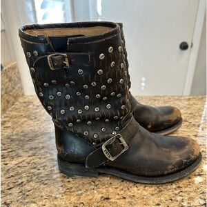 Frye Jenna Distressed Stud Short Moto Black boots in size 7